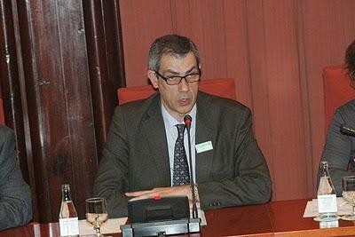 Roma no paga traidores. Catalunya sí.