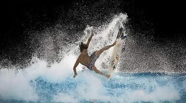 Surfing en Typhoon Lagoon