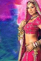 Bipasha Basu se hace un piercing