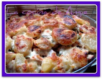 PASTEL DE POLLO Y GUISANTES