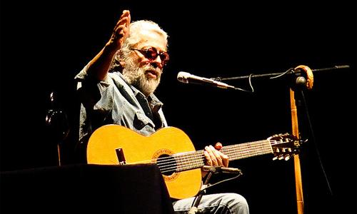 No soy de aquí ni soy de allá - A Facundo Cabral, asesinado en Guatemala el 9 de julio de 2011