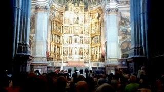 Tinieblas luminosas en la mañana granadina