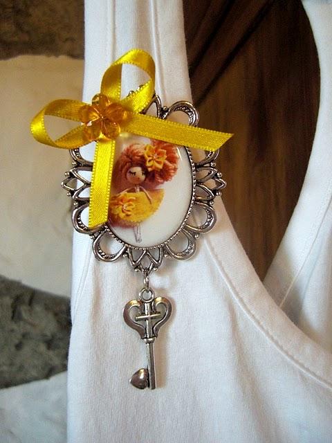 Broches de camafeos....