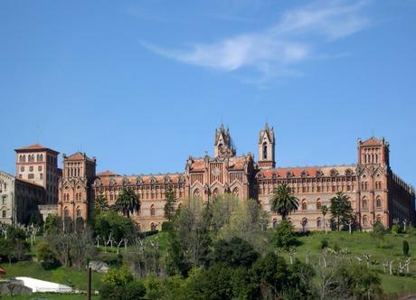 Seminario y Universidad Pontificia de Comillas