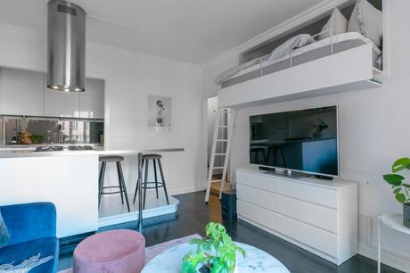 tiny studio decor studio interiors studio decor scandinavian studio scandinavian decor estudios con barra en la cocina estudio sueco decoración decoración pisos pequeños decoración estudios cocina pequeña cocina nórdica cocina abierta  