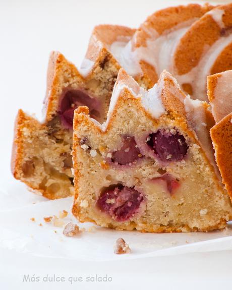 Mi Bizcocho favorito de queso y cerezas. Cheesy Cherry Bundt Cake. Mi Bizcocho favorito de queso y cerezas. Cheesy Cherry Bundt Cake.
