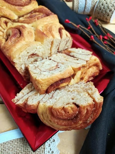 Pan de canela. Cinnamon swirl bread. Masa, relleno, brioche, desayuno, merienda, postre. Horno. Roll. Cuca Pan de canela. Cinnamon swirl bread. Masa, relleno, brioche, desayuno, merienda, postre. Horno. Roll. Cuca