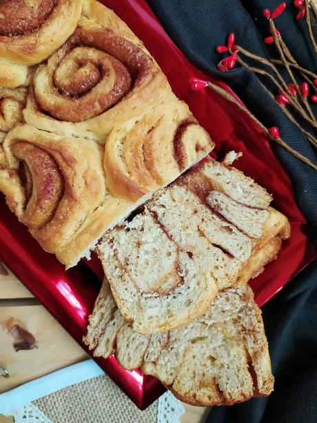 Pan de canela. Cinnamon swirl bread. Masa, relleno, brioche, desayuno, merienda, postre. Horno. Roll. Cuca Pan de canela. Cinnamon swirl bread. Masa, relleno, brioche, desayuno, merienda, postre. Horno. Roll. Cuca