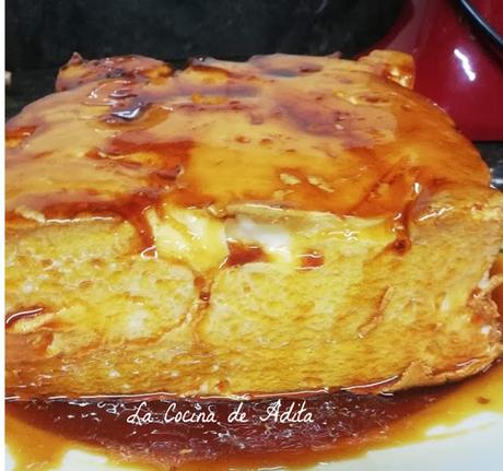 Pastel de claras y caramelo