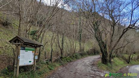 Inicio de la Ruta del Boque de Cea en Parres