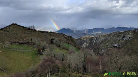 Arcoiris sobre el Barranco de Mampodre