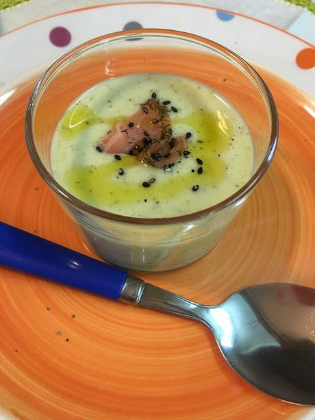 Crema De Calabacín Y Puerro Con Pimiento