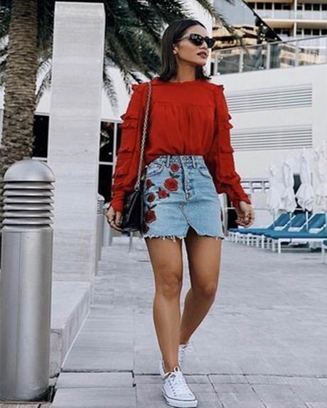 Falda De Lapiz Con Tenis