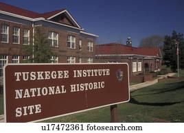 Victimizar únicamente el “lado oscuro” del problema no es la solución