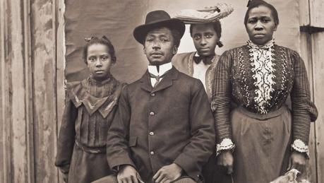 Victimizar únicamente el “lado oscuro” del problema no es la solución