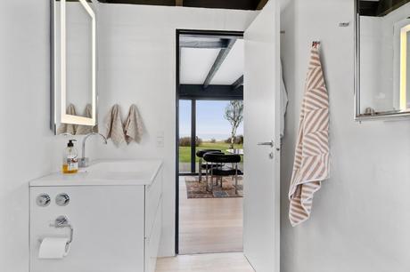 viviendas de vacaciones summer house scandinavian architecture nordic architecture denmark sommerhus danish architecture casa nórdica junto al mar casa moderna casa en selandia casa en la playa casa de verano alquiler casa de diseño casa danesa casa con muros de cristal beach house scandinavia beach house arquitectura danesa viviendas de vacaciones summer house scandinavian architecture nordic architecture denmark sommerhus danish architecture casa nórdica junto al mar casa moderna casa en selandia casa en la playa casa de verano alquiler casa de diseño casa danesa casa con muros de cristal beach house scandinavia beach house arquitectura danesa