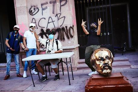 En libertad enfrentan proceso los imputados por daños al Congreso del Estado