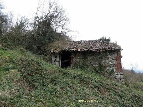 Llamo-Llampaza-Llazarandín-Picu Santiago-Minas de Texeo