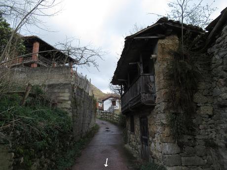 Llamo-Llampaza-Llazarandín-Picu Santiago-Minas de Texeo