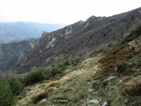 Llamo-Llampaza-Llazarandín-Picu Santiago-Minas de Texeo