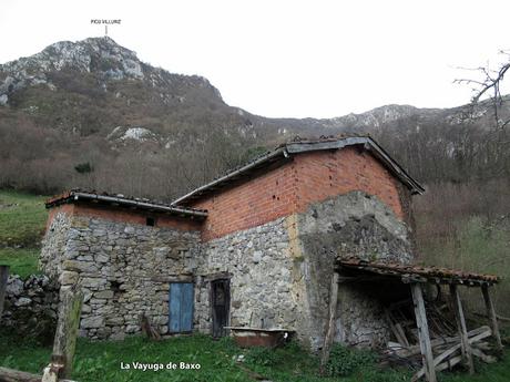 Llamo-Llampaza-Llazarandín-Picu Santiago-Minas de Texeo