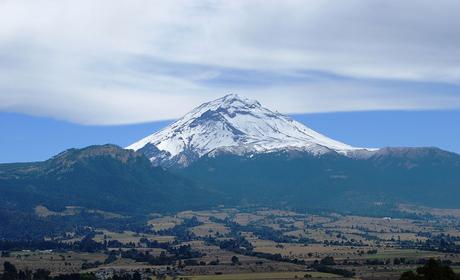 Faldas Del Volcan Iztaccihuatl