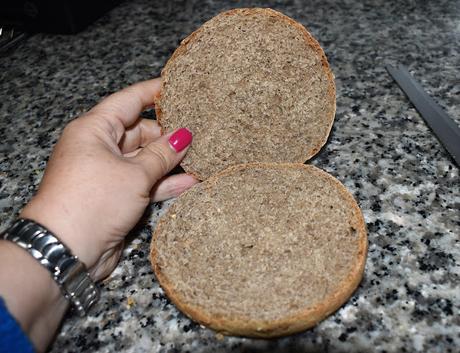 Panecillos de hamburguesas con harina de sarraceno Panecillos de hamburguesas con harina de sarraceno