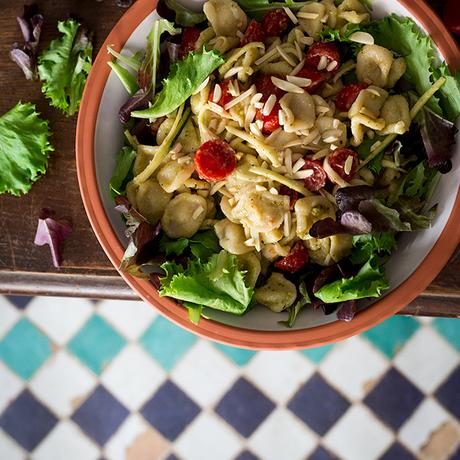 ENSALADA DE PASTA FRESCA Y PESTO