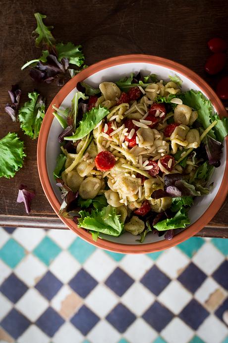 ENSALADA DE PASTA FRESCA Y PESTO