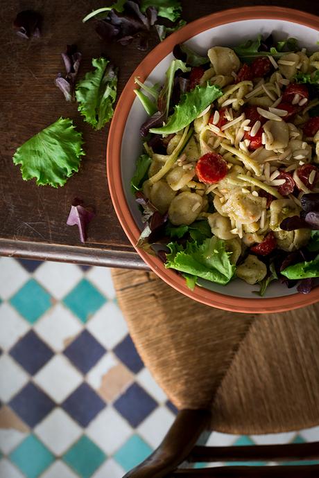 ENSALADA DE PASTA FRESCA Y PESTO