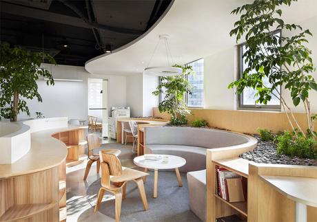 4 oficinas donde podríamos pasar una cuarentena emmme studio blog oficinas Muxin Studio Hidden Garden 02.jpg