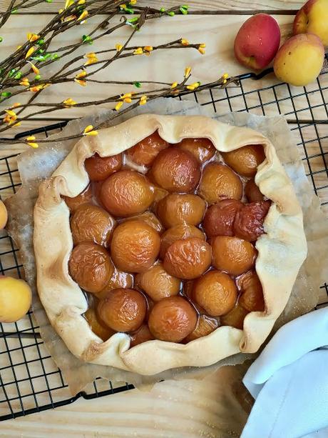 Galette de albaricoques. Postre de temporada, fruta, rápido fácil, rico sencillo Horno Canela, avena Cuca Galette de albaricoques. Postre de temporada, fruta, rápido fácil, rico sencillo Horno Canela, avena Cuca