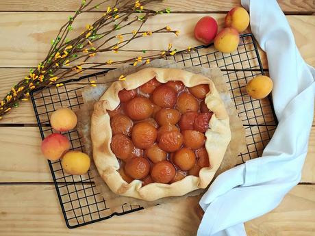 Galette de albaricoques. Postre de temporada, fruta, rápido fácil, rico sencillo Horno Canela, avena Cuca Galette de albaricoques. Postre de temporada, fruta, rápido fácil, rico sencillo Horno Canela, avena Cuca