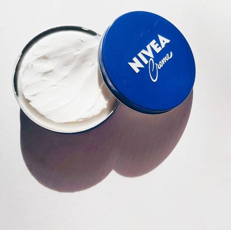 Nivea creme, la lata azul más conocida.