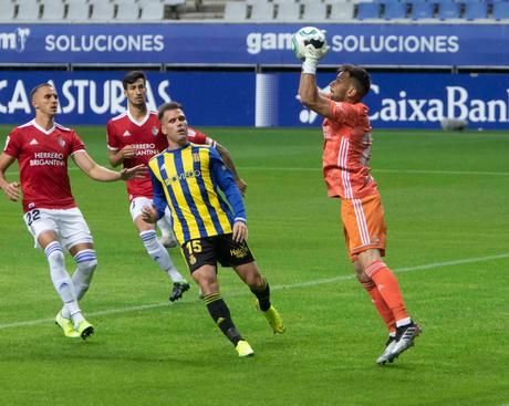 Real Oviedo 0 – SD Ponferradina 0. La Deportiva regresa de Oviedo con la sensación de haber dejado escapar los tres puntos