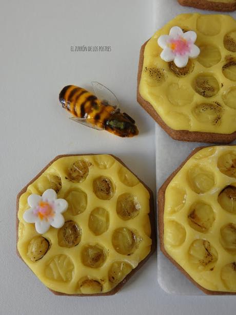 Galletas Panal de Cacao y Chocolate de modelar Galletas Panal de Cacao y Chocolate de modelar