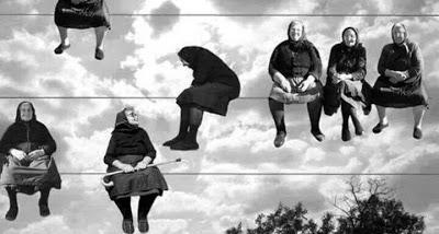 Guerra de tests entre el PP y el Ministerio de Sanidad; el ex rey Juan Carlos, bajo investigación judicial y dos catalanes (el cantante Pau Donés y la actriz Rosa María Sardá), vencidos por el cáncer. Guerra de tests entre el PP y el Ministerio de Sanidad; el ex rey Juan Carlos, bajo investigación judicial y dos catalanes (el cantante Pau Donés y la actriz Rosa María Sardá), vencidos por el cáncer.