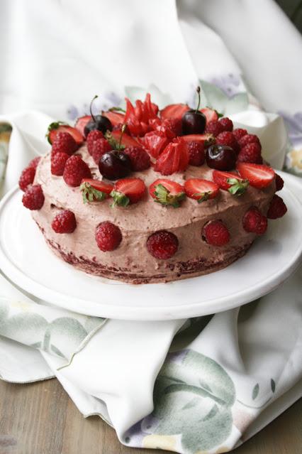 Tarta de trufa de fresas El Ágora de Ángeles