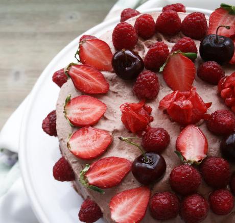 Tarta de trufa de fresas El Ágora de Ángeles