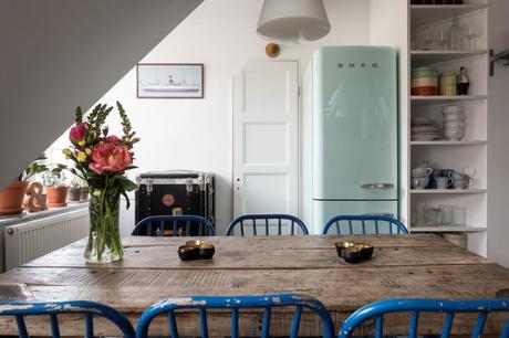 scandinavian kitchen vintage scandinavian apartment scandi kitchen piso viejo decoración piso con librería old kitchen muebles vintage muebles de cocina antiguos distribución diáfana decoración vintage cocina vieja charming vintage kitchen boho style bohemian style  