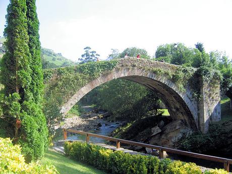 turismo de cercanía en Cantabria, puente de Liérganes