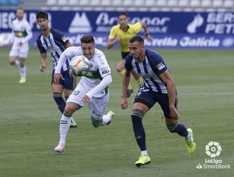 La Deportiva Ponferradina da un paso de gigante para consolidar su puesto en la Liga SmartBank