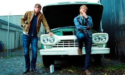 The Black Keys - Tighten up (2010)