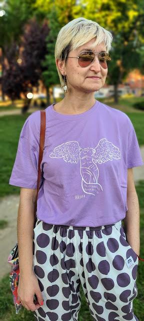 Camiseta Victoria outfit