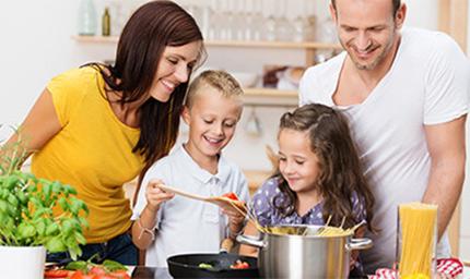 Afronta el confinamiento pasando tiempo en familia Afronta el confinamiento pasando tiempo en familia