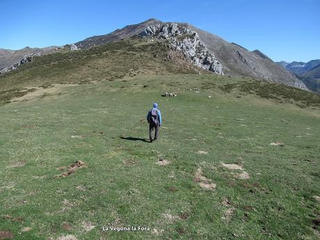 Por el monte Llaímu: Penoba-Felgueru-L´Árbol-Refierros-La Verdasca-Valsemana