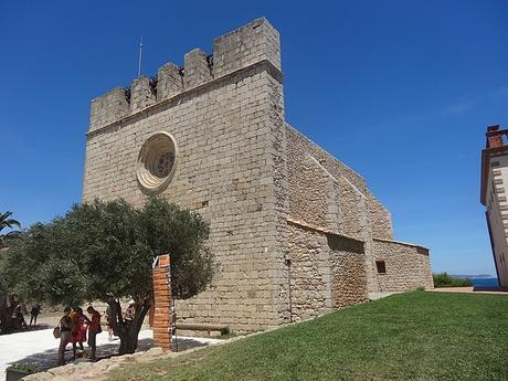 turismo de cercanía en Girona iglesia de Sant Martí d'Empúries