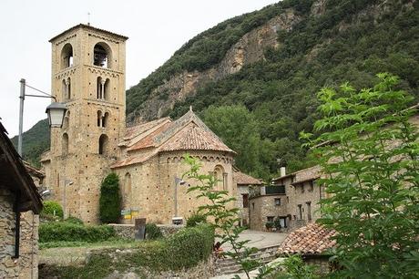 turismo de cercanía en Girona iglesia de Beget