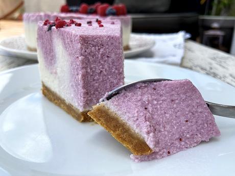 yogurt mousse cake tarta mousse tarta facil tarta de yogur tarta de mousse de frutas tarta de frambuesas tarta de arándanos soft cake raspberry mousse pretty cake no bake mousse cake fancy cake easy dessert easy cake blueberry mousse cake blueberry mousse  