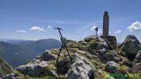 Vértice y buzones en la cima del Tiatordos Vértice y buzones en la cima del Tiatordos